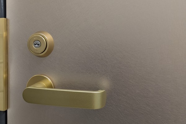 豊橋市　MIWAレバーハンドル錠　加工交換